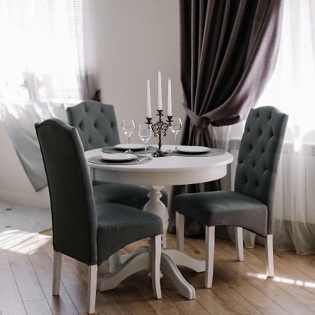 Vip Apartament Gomel Appartamento Esterno foto